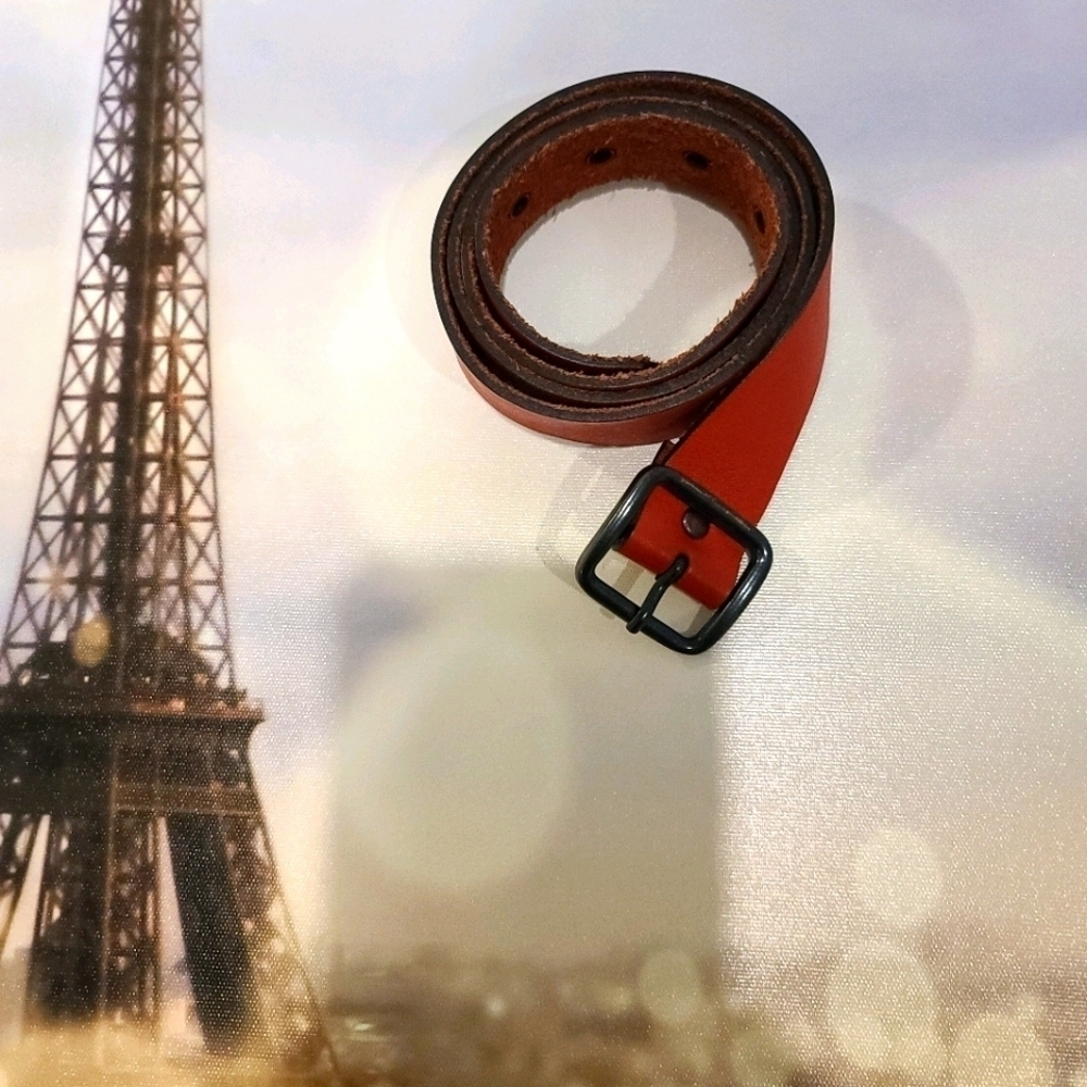 VILA red leather belt 30 - 33 "